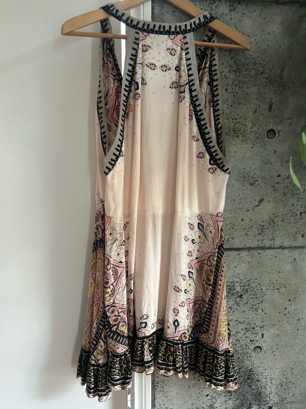 STUNNING  FREE PEOPLE Piece.   SAVE $100 - Picture 7 of 9
